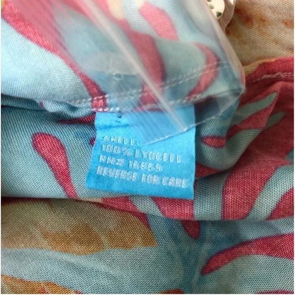 New J Mclaughlin Alondra Blouse Mini Norwich Leaves button
down collared top - Picture 8 of 10